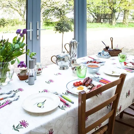 Çiftlik konaklama High Park Farm